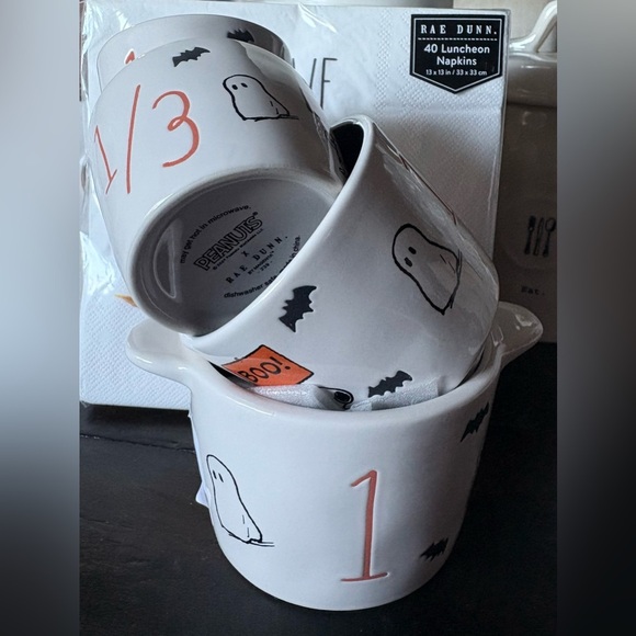 Rae Dunn Snoopy Halloween Ghost and Bat Measuring Cups - Picture 4 of 4